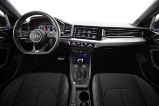 https://vehicle.imgix.net/4225606/a2537ca5-04e5-4499-baab-9b993b070c72.jpg
