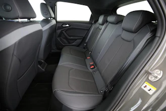 https://vehicle.imgix.net/4225606/dad08d26-75a7-46aa-8394-63a61593847b.jpg