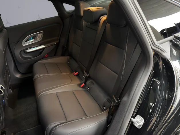 Mercedes-Benz CLA 220 Progressive 4matic