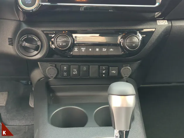 Toyota Hilux Double Cab.-Pick-up 2.4 D-4D 150 Style