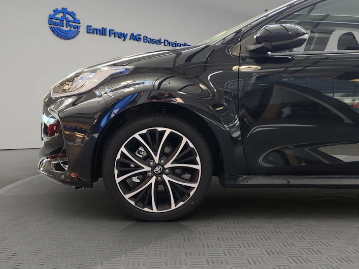 Fahrzeugbild TOYOTA YARIS