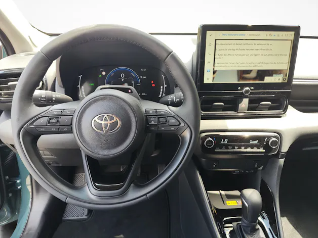 Toyota Yaris 1.5 VVT-i HSD Trend