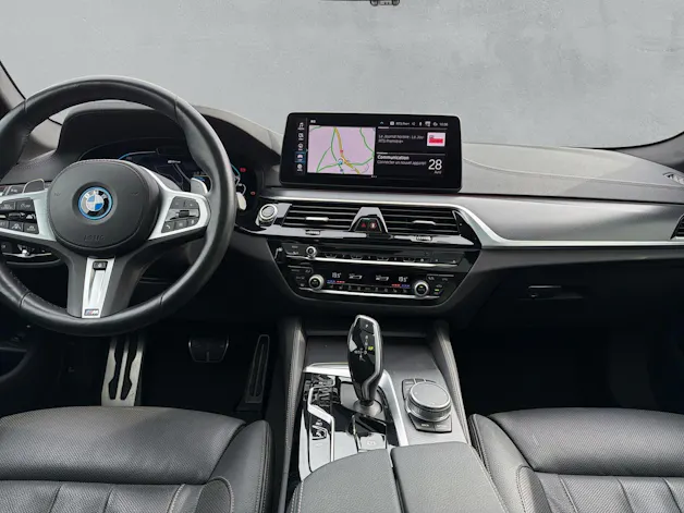 BMW 530e M Sport xDrive Touring G31 (CH) AHK  📍