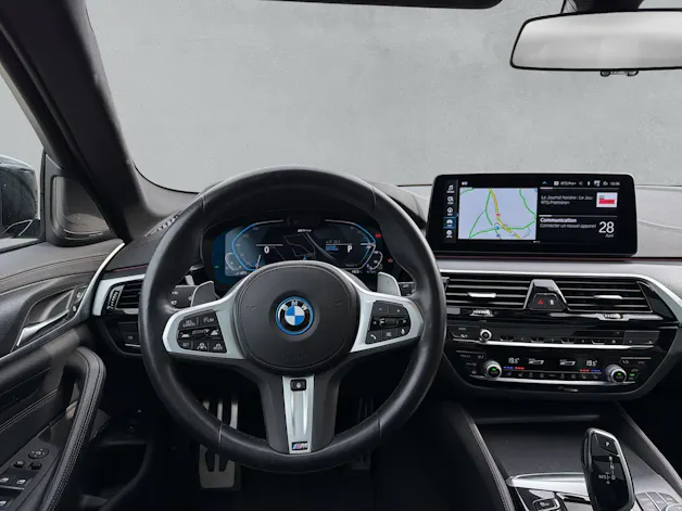 BMW 530e M Sport xDrive Touring G31 (CH) AHK  📍