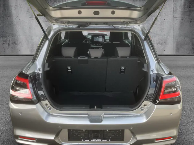 Suzuki Swift 1.2 Sakura Top Hybrid