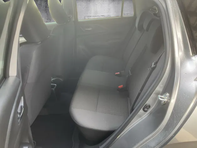 Suzuki Swift 1.2 Sakura Top Hybrid