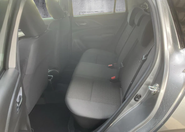 immagine del veicolo 8 immagine del veicolo 8