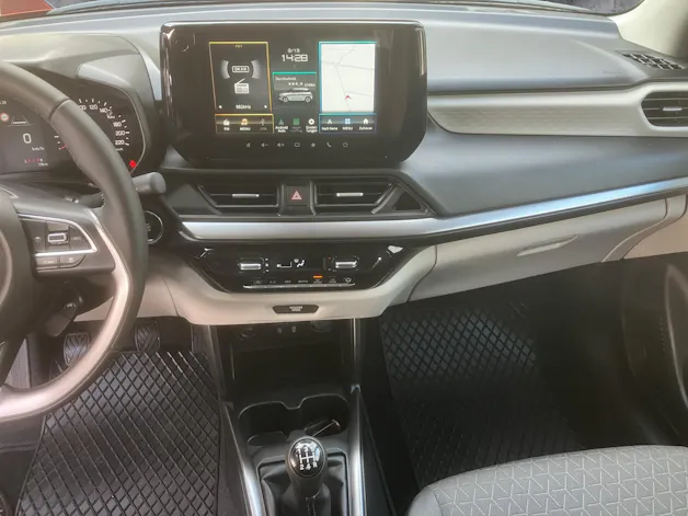 Suzuki Swift 1.2 Sakura Top Hybrid 4x4