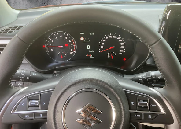 immagine del veicolo 6 immagine del veicolo 6