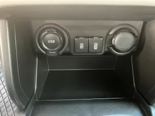 Suzuki Swift 1.2 Sakura Top Hybrid 4x4