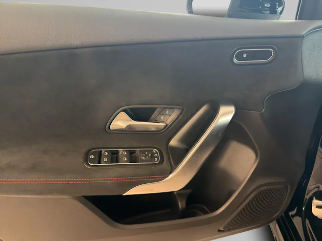 Mercedes-Benz A 200 d AMG Line