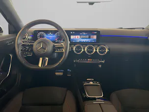 Mercedes-Benz A 200 d AMG Line