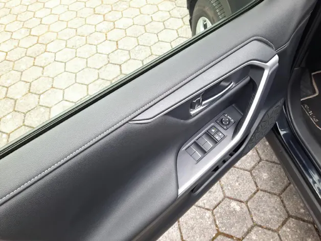 Toyota RAV4 2.5 HEV Trend