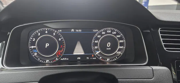 VW Golf VII 2.0 TSI R DSG 4motion