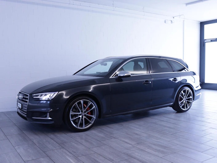 immagine del veicolo AUDI S4