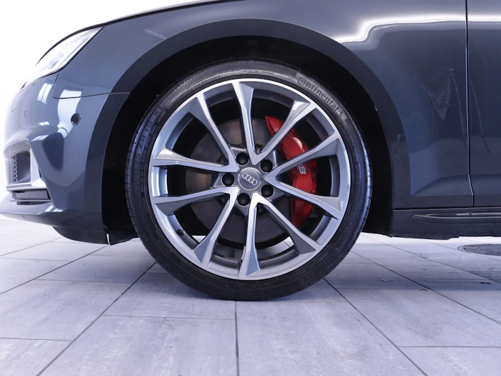 immagine del veicolo AUDI S4