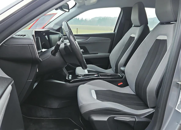 Fahrzeugbild 6 Fahrzeugbild 6