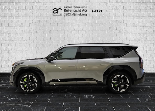 immagine del veicolo 4 immagine del veicolo 4