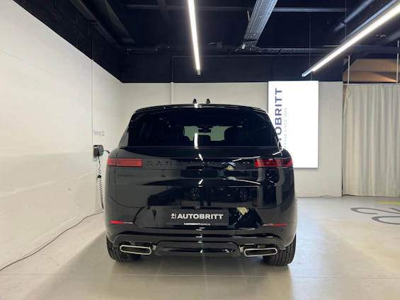 Vehicle image 8 Vehicle image 8