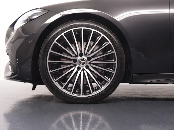 Fahrzeugbild MERCEDES-BENZ C 300