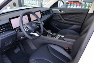 MG HS 1.5 Hybrid Luxury