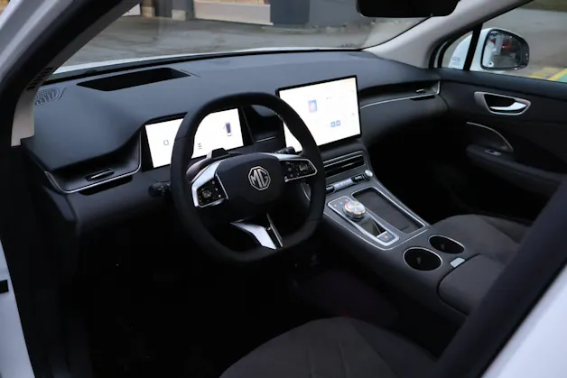 MG S6 EV 77 kWh Luxury 4WD