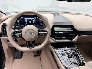 Aston Martin DBX S 4.0 V8 Bi-Turbo (Q - Bronze Styling Pack)