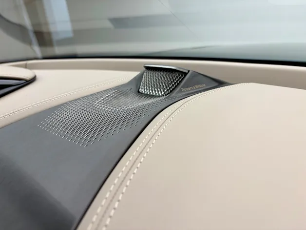 Aston Martin DBX S 4.0 V8 Bi-Turbo (Q - Bronze Styling Pack)