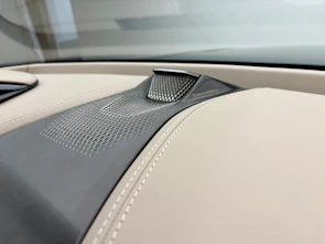 immagine del veicolo ASTON MARTIN DBX S 4.0 V8 Bi-Turbo (Q - Bronze Styling Pack)