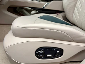 immagine del veicolo ASTON MARTIN DBX S 4.0 V8 Bi-Turbo (Q - Bronze Styling Pack)
