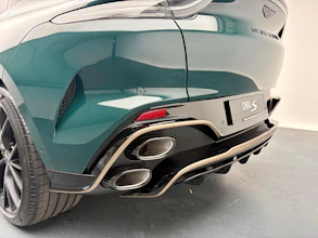 https://vehicle.imgix.net/4226111/e0aa8fe6-0f3c-4e77-a5f1-c670e197cde1.jpeg