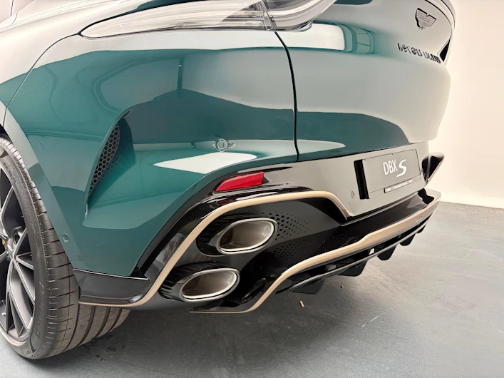 immagine del veicolo ASTON MARTIN DBX