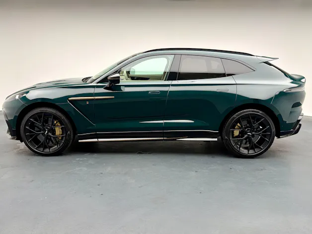 Aston Martin DBX S 4.0 V8 Bi-Turbo (Q - Bronze Styling Pack)