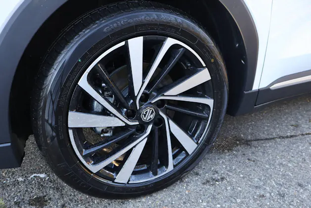 MG ZS 1.5 Hybrid+ Luxury