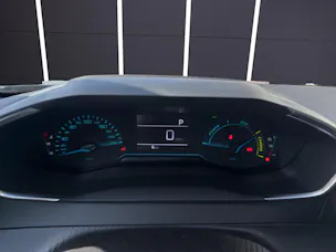 Peugeot 2008 1.2 MHEV Style