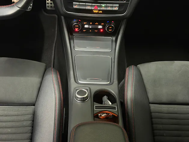 Mercedes-Benz CLA Shooting Br 200 d Swiss Star AMG Line 4M