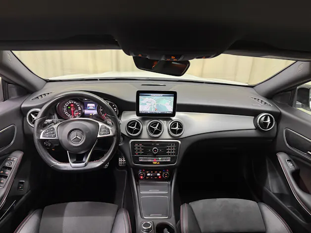 Mercedes-Benz CLA Shooting Br 200 d Swiss Star AMG Line 4M