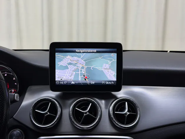 Mercedes-Benz CLA Shooting Br 200 d Swiss Star AMG Line 4M