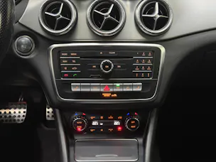 Mercedes-Benz CLA Shooting Br 200 d Swiss Star AMG Line 4M