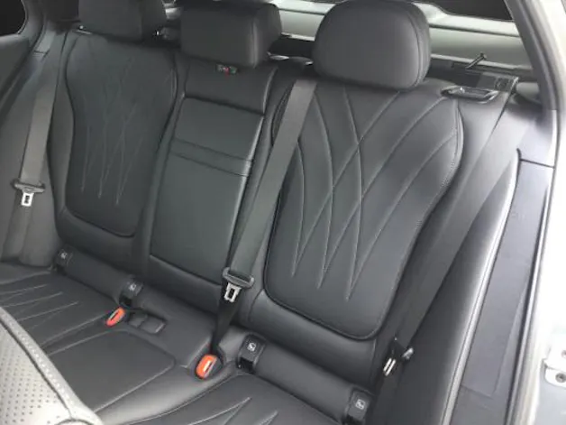 Mercedes-Benz C 300 de T EQ Hybrid 4M