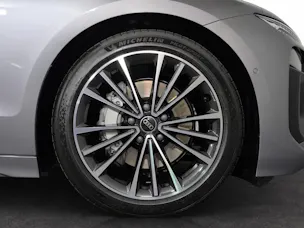 Audi A6 Avant e-tron quattro