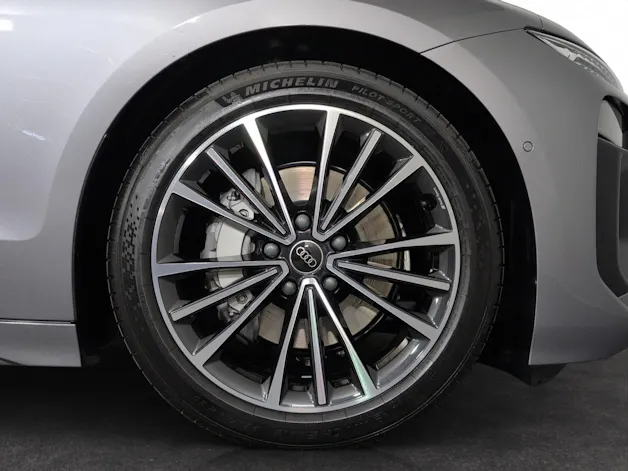 Audi A6 Avant e-tron quattro