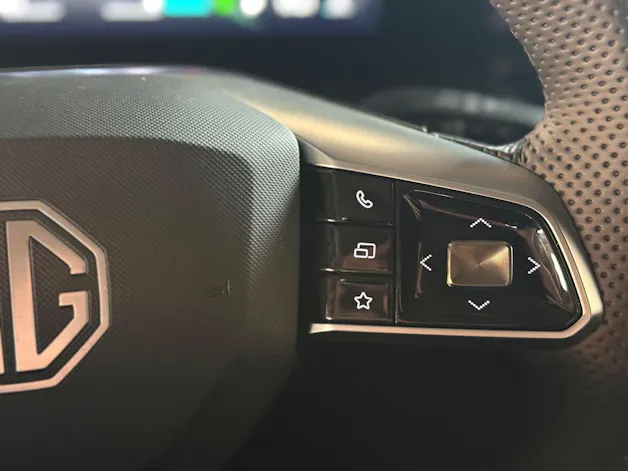MG HS 1.5 T PHEV Luxury