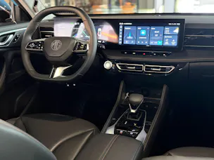 MG HS 1.5 T PHEV Luxury