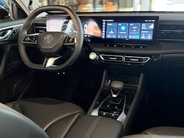 MG HS 1.5 T PHEV Luxury