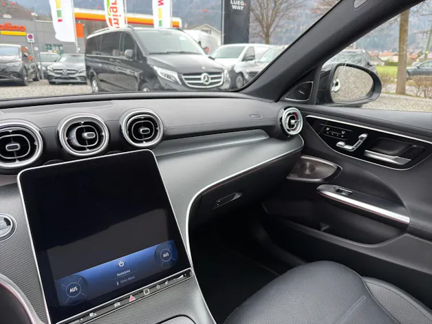 Mercedes-Benz C 300 T 4Matic AMG Line