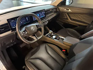 MG HS 1.5 T PHEV Luxury