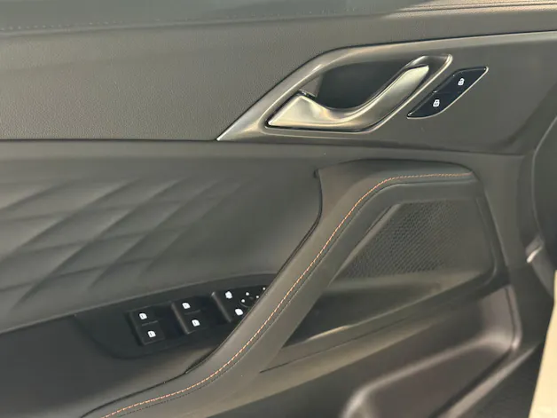 MG HS 1.5 T PHEV Luxury