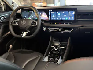 MG HS 1.5 T PHEV Luxury