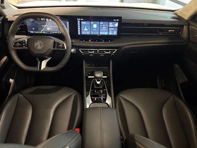 MG HS 1.5 T PHEV Luxury